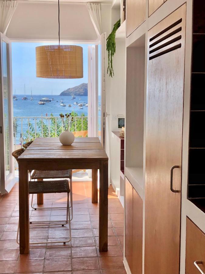 Beachfront Suite In Cadaques Center Exteriör bild