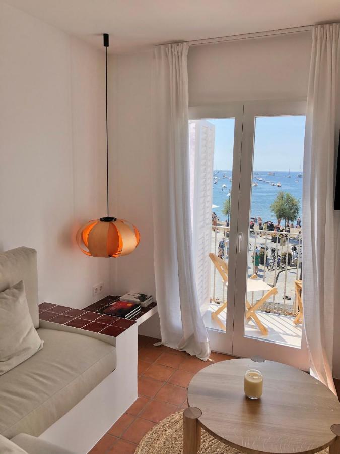 Beachfront Suite In Cadaques Center Exteriör bild