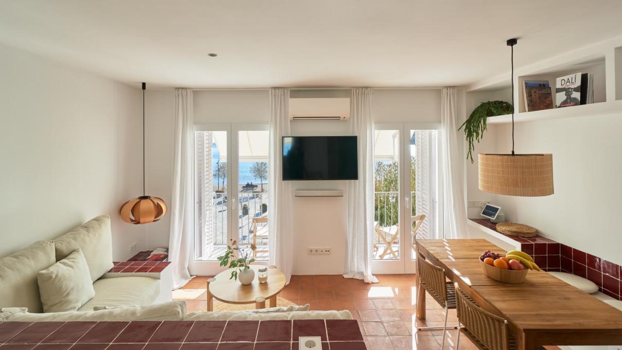Beachfront Suite In Cadaques Center Exteriör bild