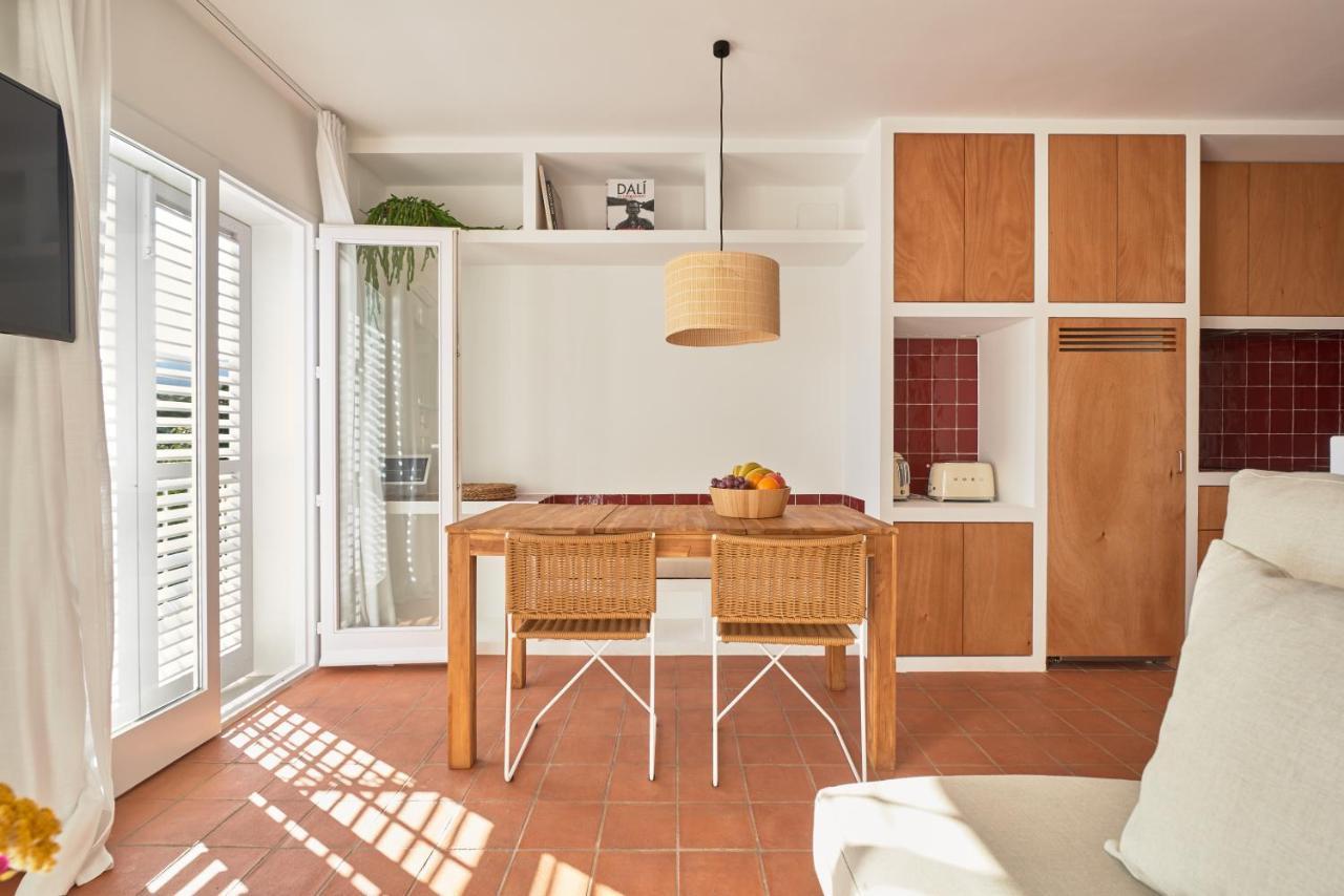 Beachfront Suite In Cadaques Center Exteriör bild