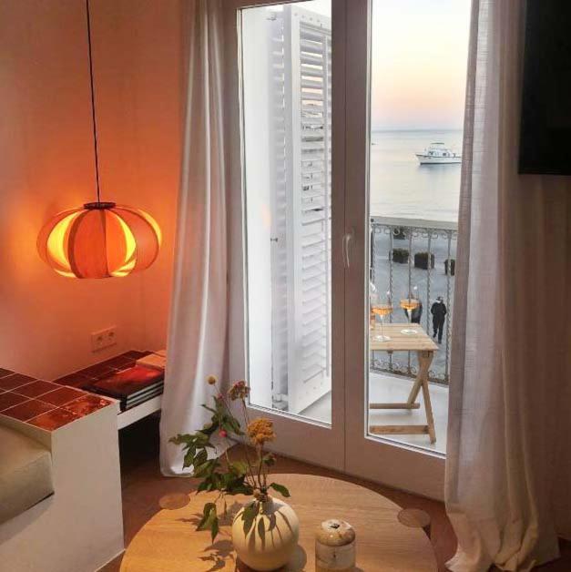 Beachfront Suite In Cadaques Center Exteriör bild